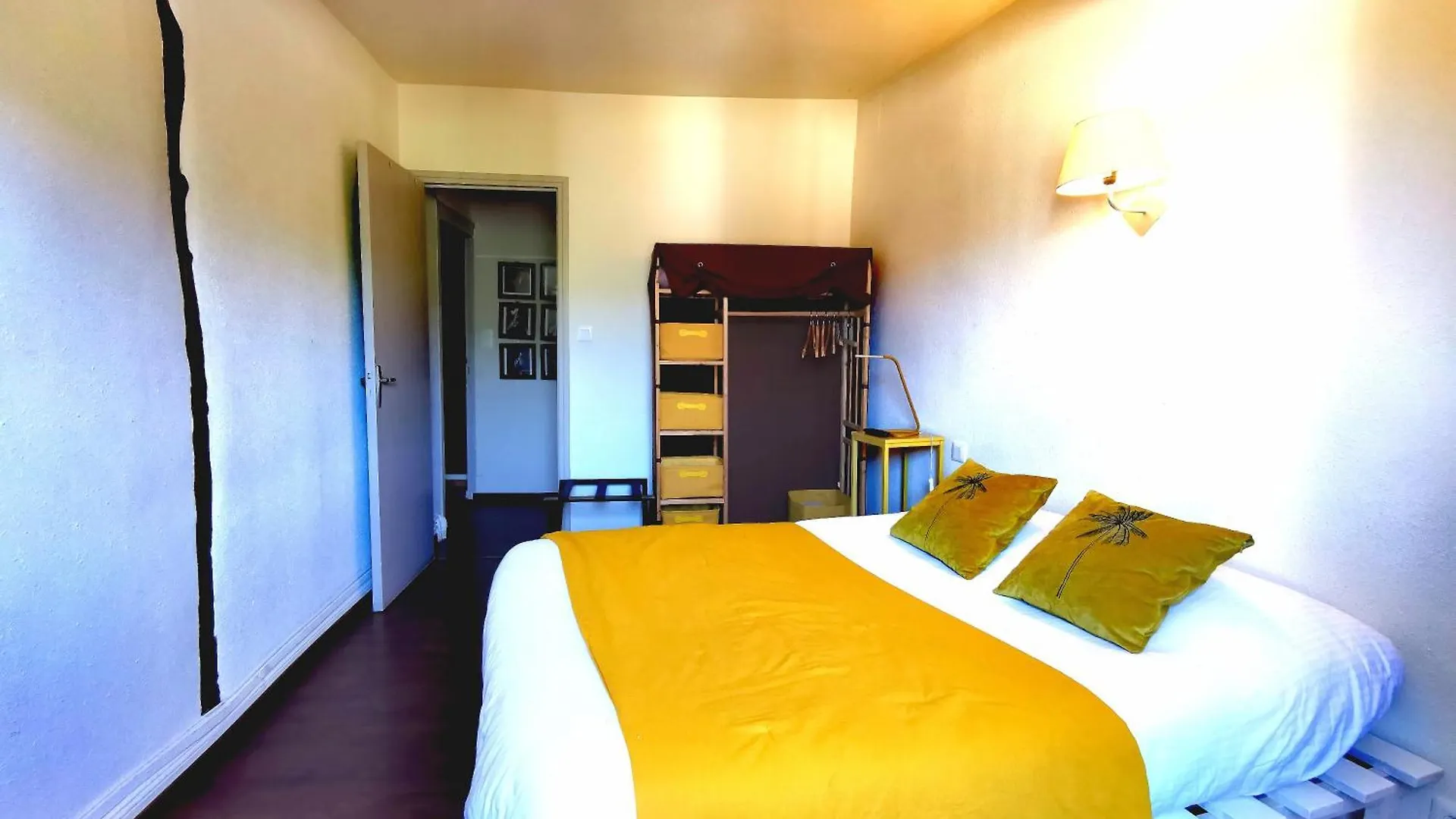 Logis Hotel Restaurant La Barguillere