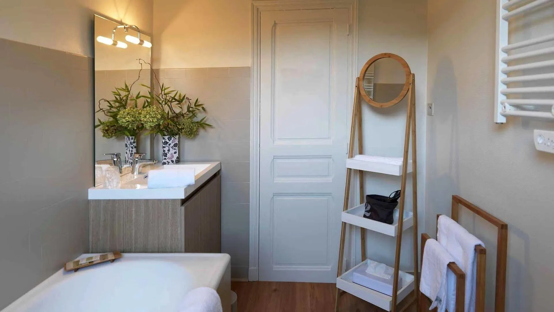 Logis Hotel Restaurant La Barguillere