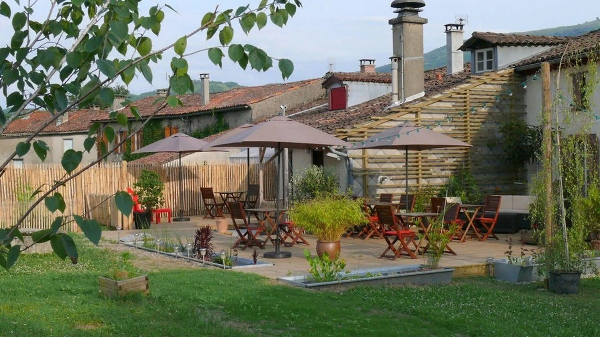 **  Logis Hotel Restaurant LA BARGUILLERE Saint-Pierre-de-Rivière France